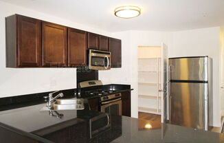 3 beds, 2 baths, 1,747 sqft, $3,595, Unit 301