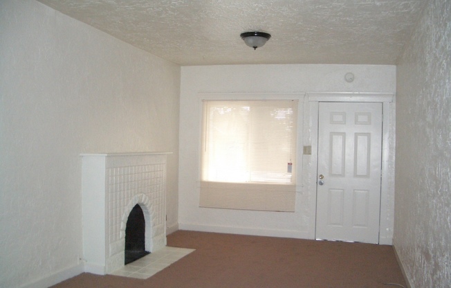 Welcome to our beautiful house on 96th Ave, Oakland CA. - Updated pictures coming soon.
