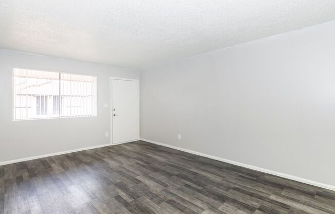 2 beds, 2 baths, 1,040 sqft, $1,445, Unit 4323-02