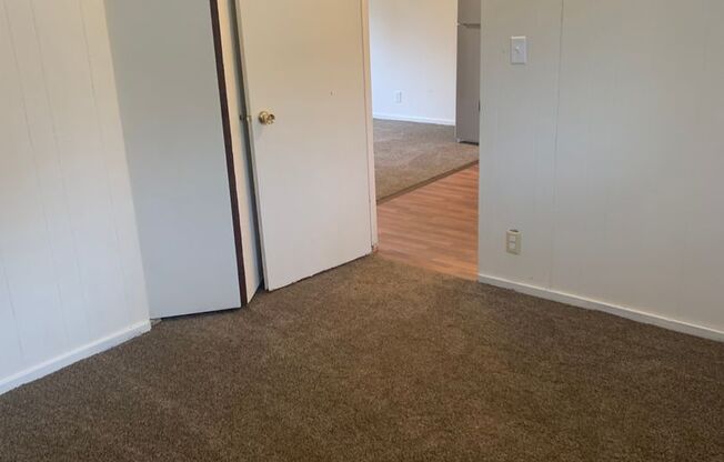 1 bed, 1 bath, $700