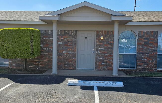 Autumn Ridge 2 BR/2 BA