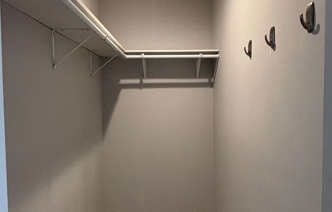 Charming & Private Backhouse Studio in Desirable Long Beach Neighborhood!