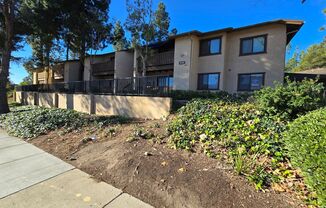 Move-In Special: 1/2 off 1st Month's Rent!!!  Freshly Painted 1-Bedroom Condo with Covered Parking