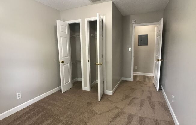 2 beds, 1 bath, 900 sqft, $1,325, Unit 506