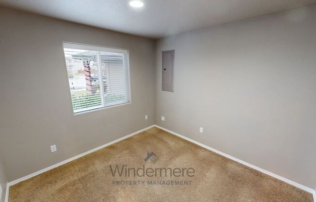 1 bed, 1 bath, 400 sqft, $1,195, Unit chin290-1