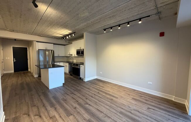 1 bed, 1 bath, 681 sqft, $2,550, Unit 952-309
