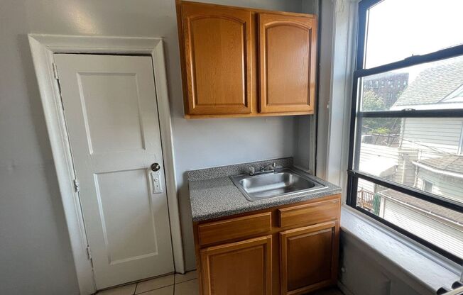 2685-Highland Arms Realty, LLC