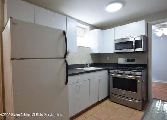 363 OAK AVE