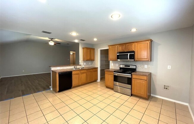 4312 SILVERWOOD TRL