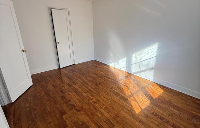 1 bed, 1 bath, $2,200, Unit 1D