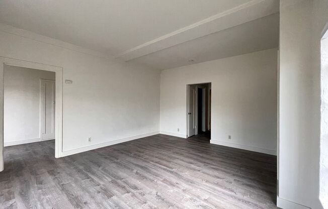 Lantz Building 02 - 2501 Ivy Dr