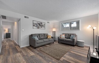 2 beds, 1 bath, $1,450