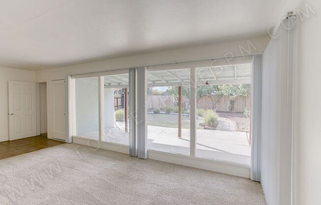 3 Br House Near SDSU with Garage, W/D Hook-Ups, Large Back Yard!