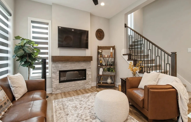 Luxurious 3-Bedroom, 2-Bathroom Townhouse – Des Moines