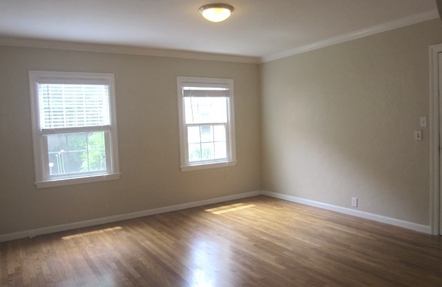 1 bed, 1 bath, $1,950, Unit 06