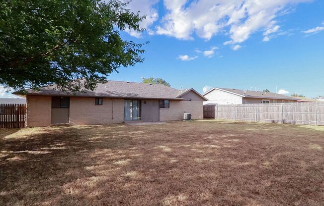 2204 Lafayette Dr -- Norman, OK -- 3Bed