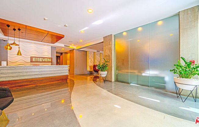 1 bed, 1 bath, 960 sqft, $2,700, Unit 714