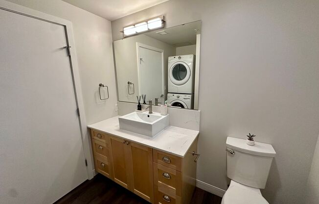 Studio, 1 bath, 430 sqft, $1,499, Unit Unit 412
