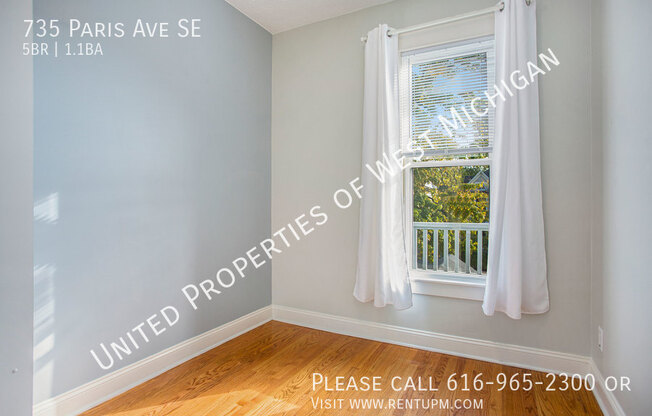 735 PARIS AVE SE