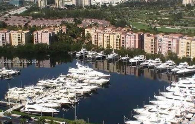 3 beds, 2 baths, $4,500, Unit # 4 L