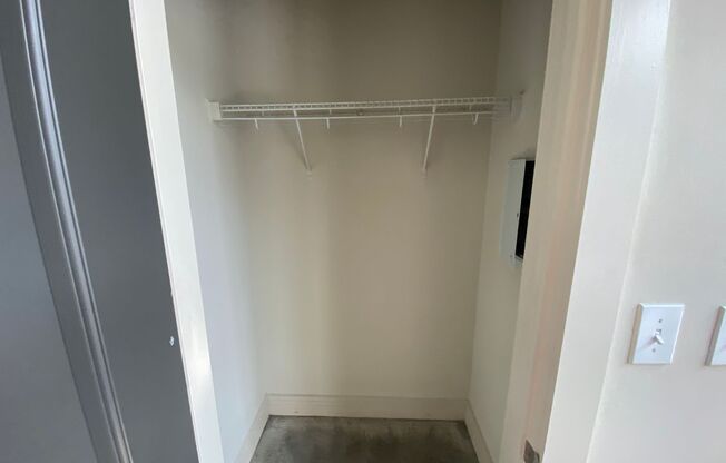 1 bed, 1 bath, 700 sqft, $1,610, Unit C3