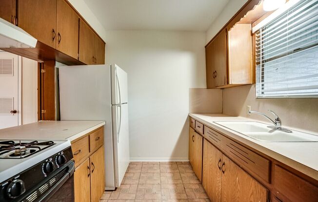 3707 Tom Green Street - TOM