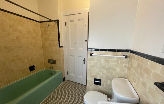 2 beds, 1 bath, 750 sqft, $3,500, Unit 25