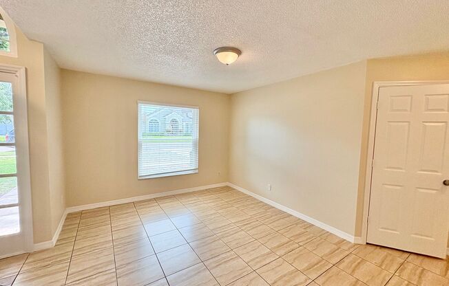 Beautiful 4BR/2.5BA Water View Home - Deer Hollow in the Deerfield Community!