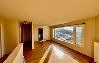 2 beds, 1 bath, $4,150