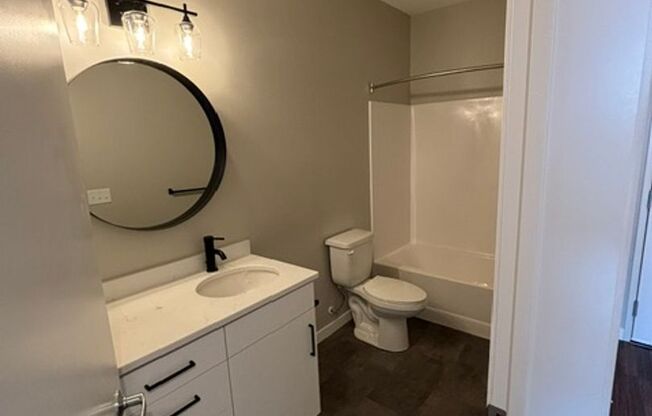 Studio, 1 bath, 565 sqft, $1,025, Unit 534