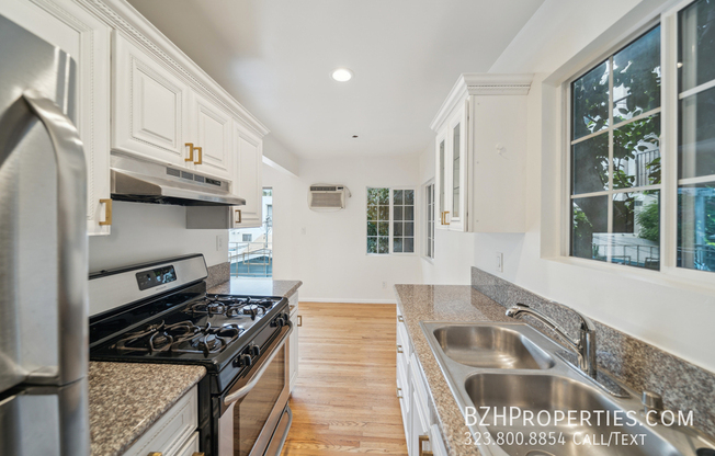 710 WESTMOUNT DR
