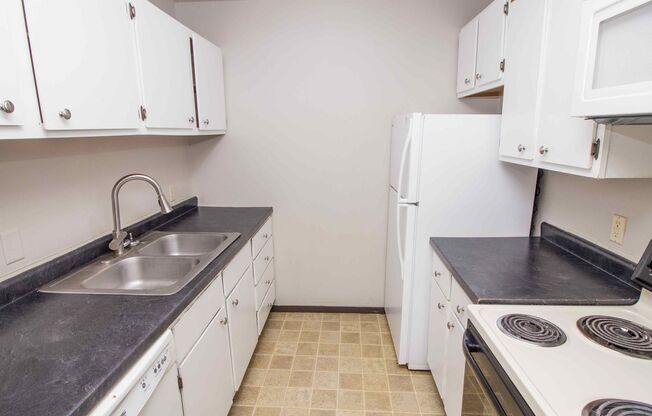 1 bed, 1 bath, 664 sqft, $695, Unit 3610-308