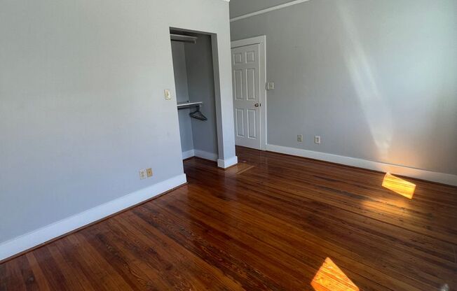 1 bed, 1 bath, 1,100 sqft, $1,295