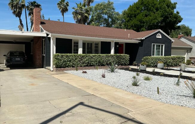 Charming 2 Bedroom Home with Studio/Office in Established Modesto Neighborhood