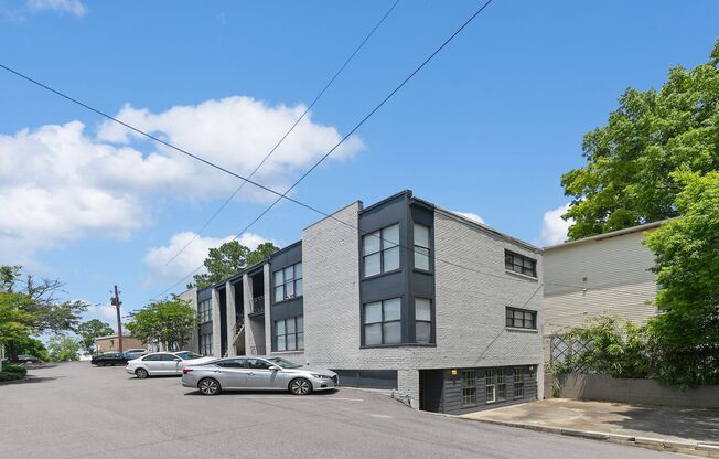 1 bed, 1 bath, 597 sqft, $1,039, Unit 1617K