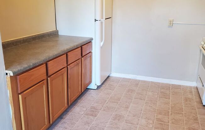 1 bed, 1 bath, 400 sqft, $695, Unit #104