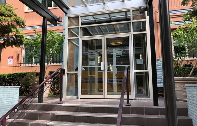 Nice 2 bed, 1 bath Downtown Seattle-Elektra Condo for Rent