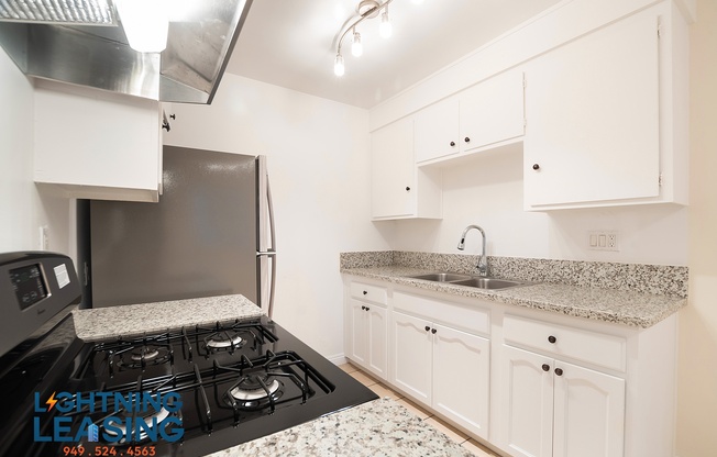 10520 1/2 S FIGUEROA ST