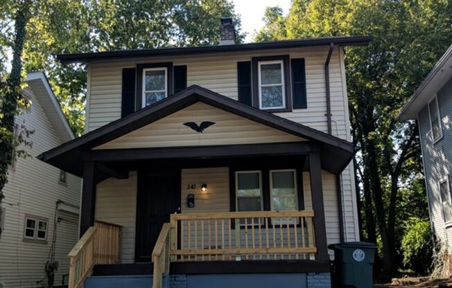 242 E Maplewood Ave 2BR/1BA (Dayton)