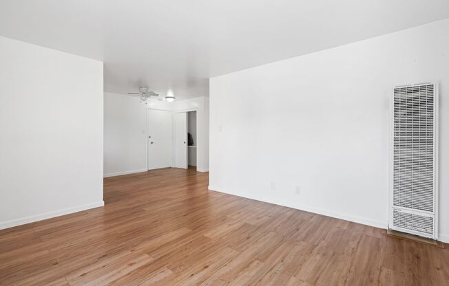 Bright & Freshly Painted 1 Bedroom Apartment!