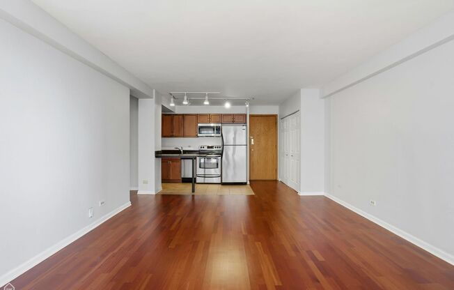 1 bed, 1 bath, 700 sqft, $1,950, Unit 418-1303