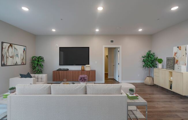 2 beds, 2 baths, 1,115 sqft, $2,160, Unit 408