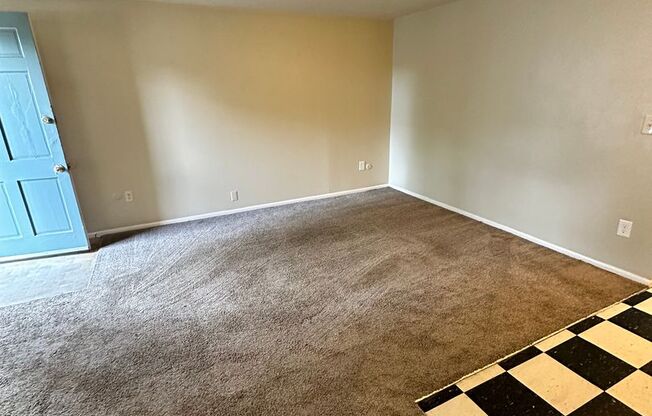 1 bed, 1 bath, $1,250, Unit 205