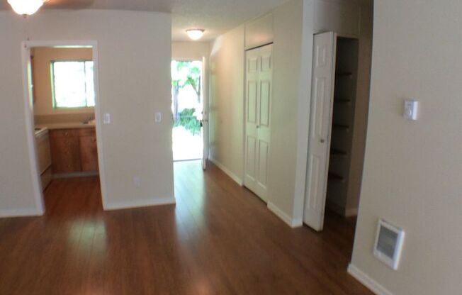 2 beds, 1 bath, 740 sqft, $1,600, Unit 315