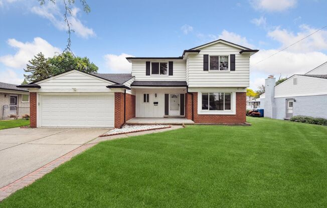 Move-In Ready 4 bedroom, 3 bathroom Home in Warren, Michigan