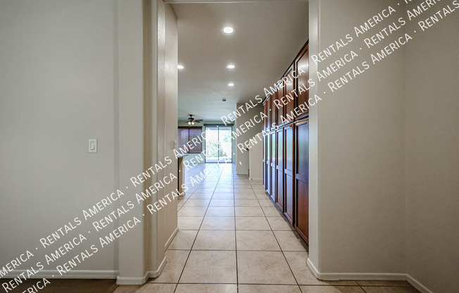 3410 S SUNLAND DR