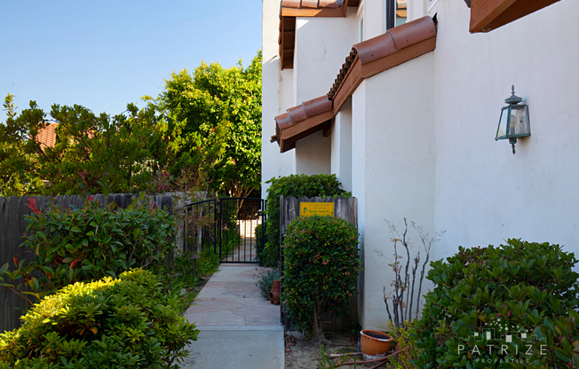 Beautiful twinhome in Village Park Encinitas.