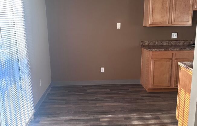 2 beds, 2 baths, 935 sqft, $1,160, Unit 21Q-2D