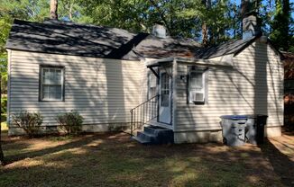 2 beds, 1 bath, $1,195