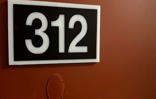 2 beds, 1 bath, 825 sqft, $2,200, Unit 312